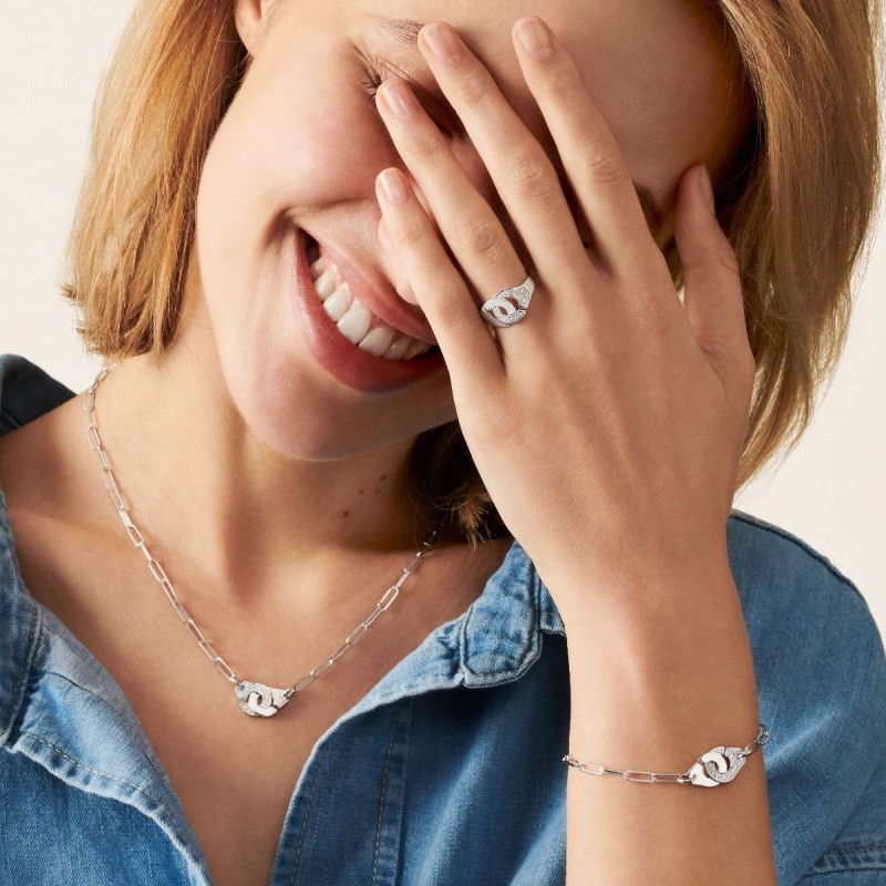 Ring menottes dinh van R10