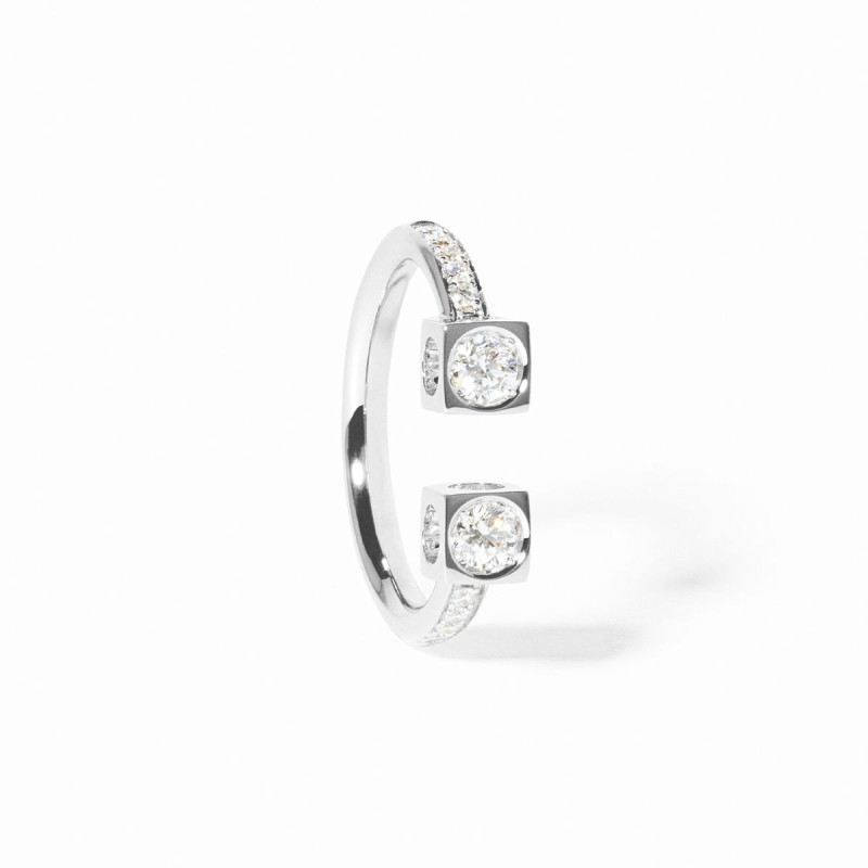 “Le Cube” diamond ring, large model, pavé-set
