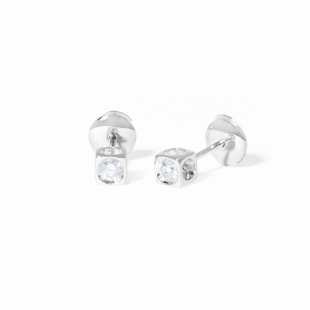 Le Cube diamond earrings, medium model